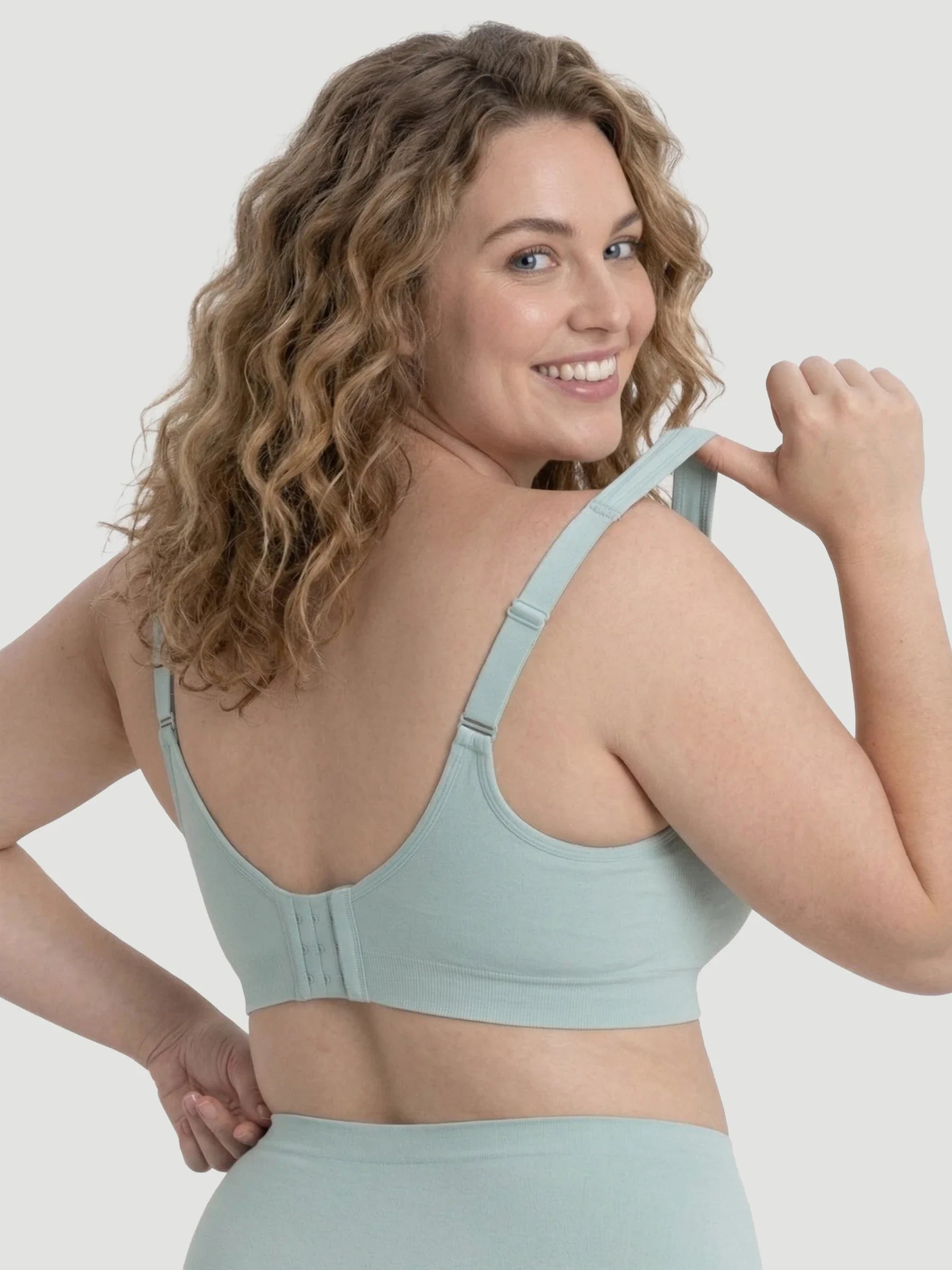 Wire Free Shaper Bra (Cups A-FF) + FREE Bra Extender