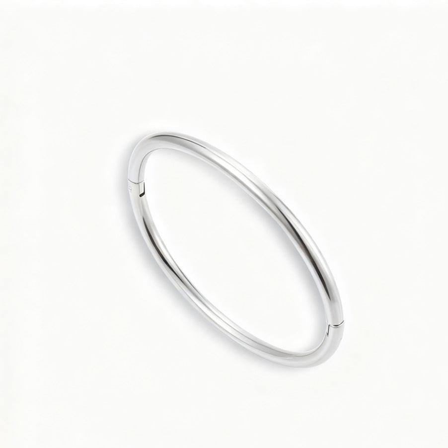 Lia Bangle